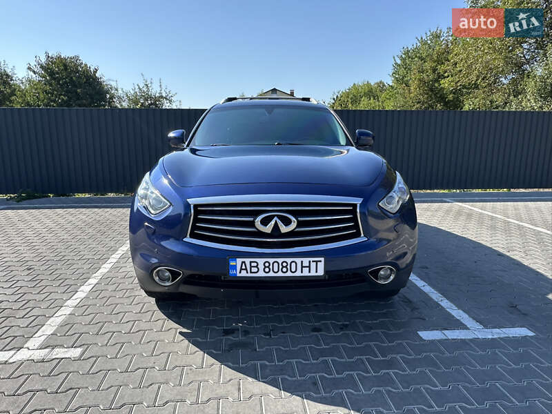 2015 infiniti qx70