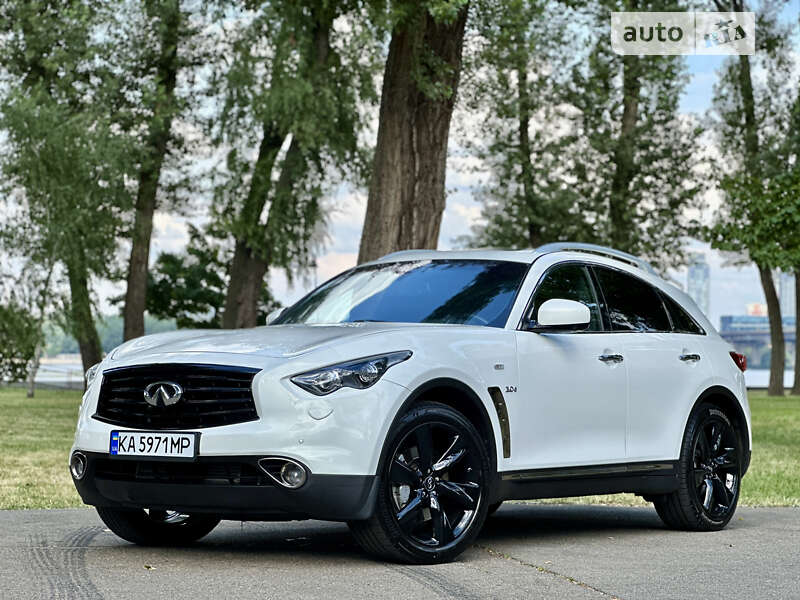 2016 infiniti qx70