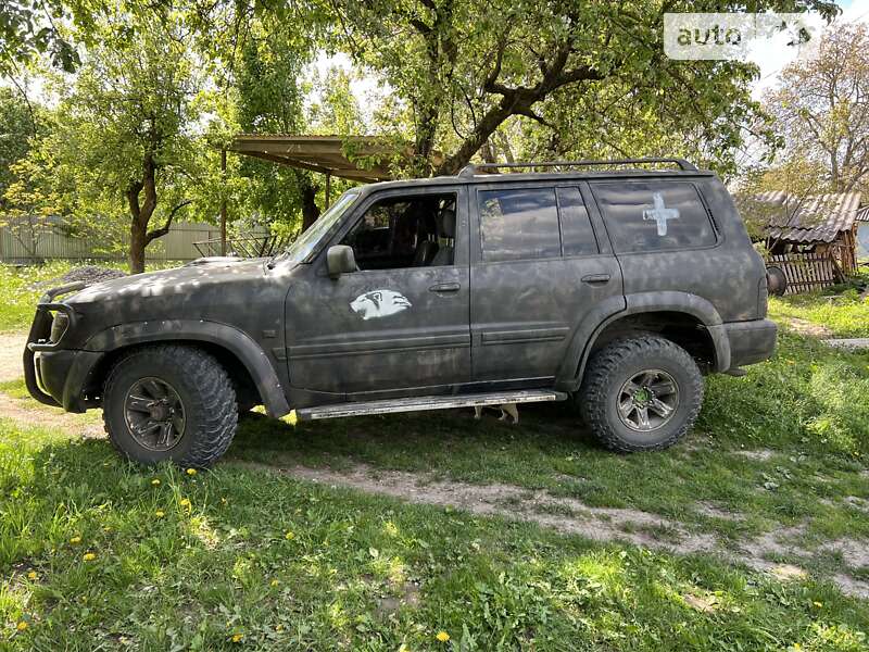 1998 nissan patrol