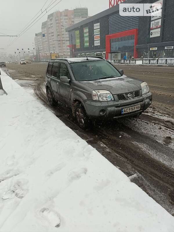 2006 nissan x-trail