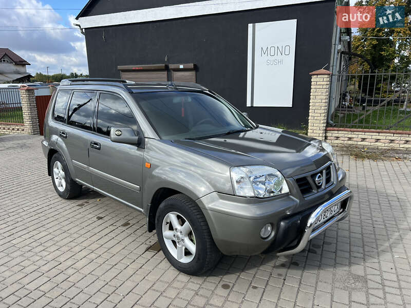 2002 nissan x-trail