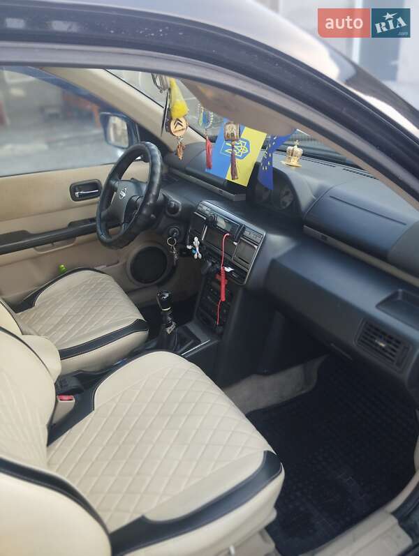 2002 nissan x-trail