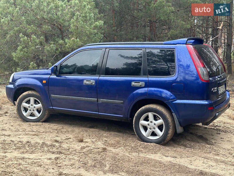 2004 nissan x-trail