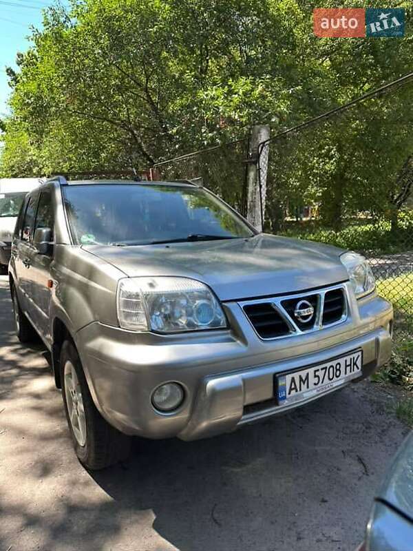2003 nissan x-trail