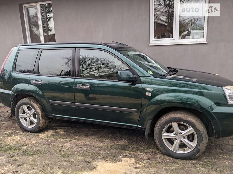 2004 nissan x-trail