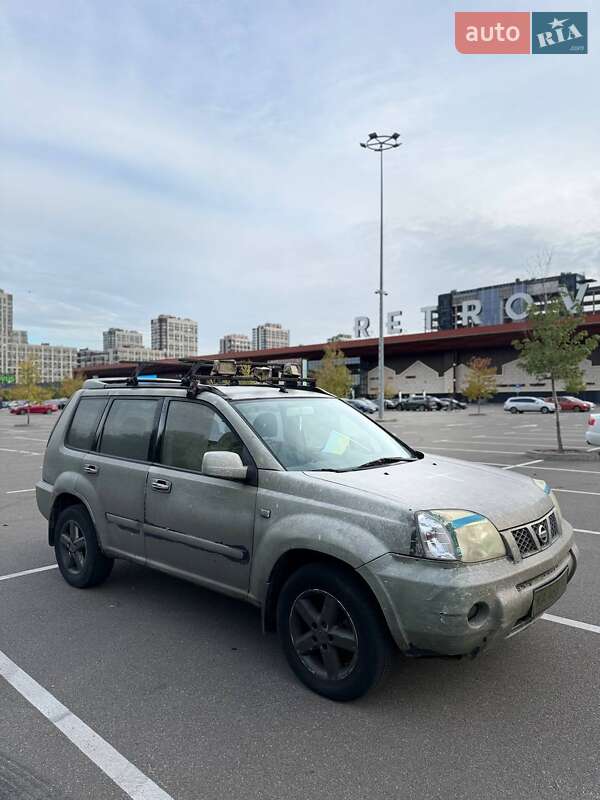 2004 nissan x-trail