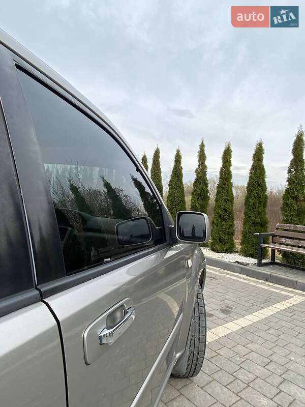 2004 nissan x-trail
