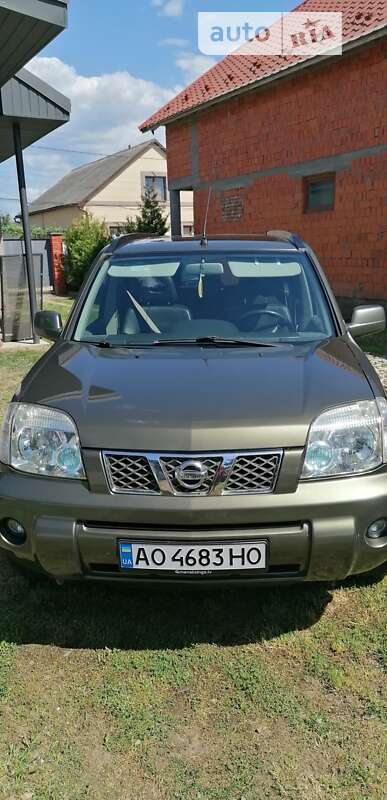 2004 nissan x-trail