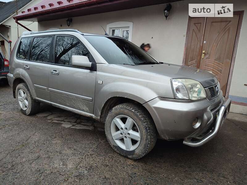 2004 nissan x-trail