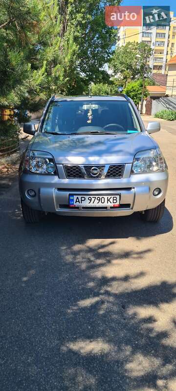 2004 nissan x-trail