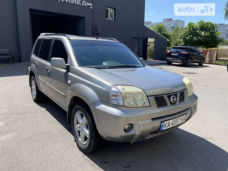 2004 nissan x-trail