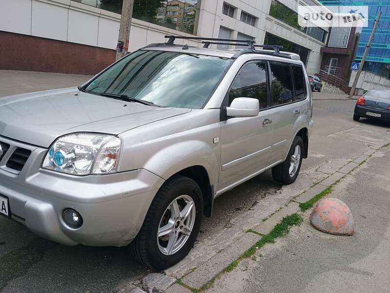 2004 nissan x-trail