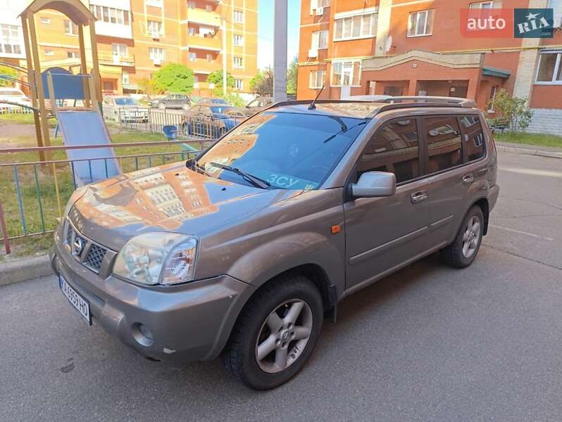 2004 nissan x-trail