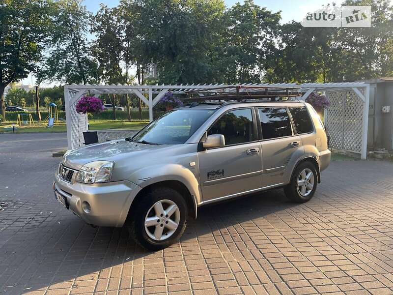2004 nissan x-trail