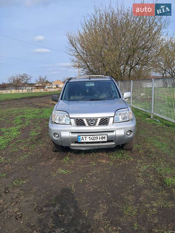 2004 nissan x-trail