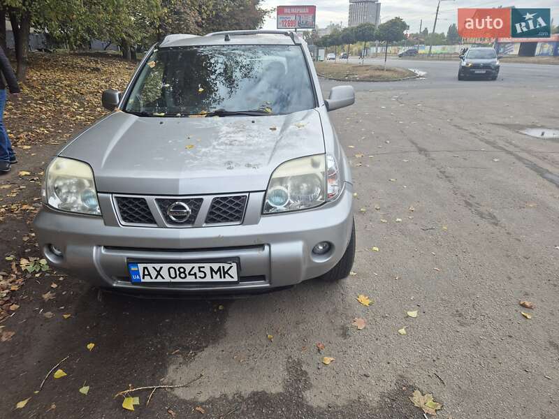 2005 nissan x-trail