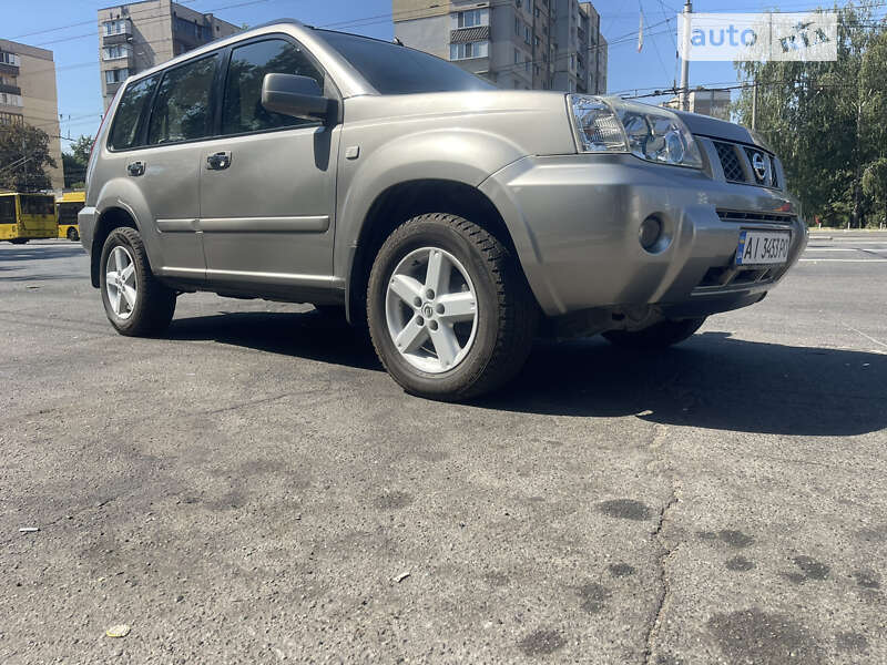 2006 nissan x-trail