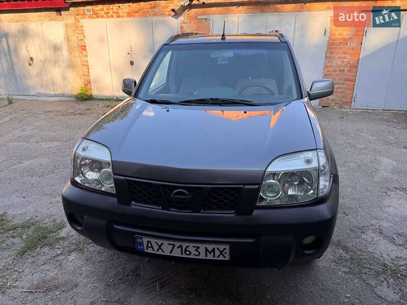 2006 nissan x-trail