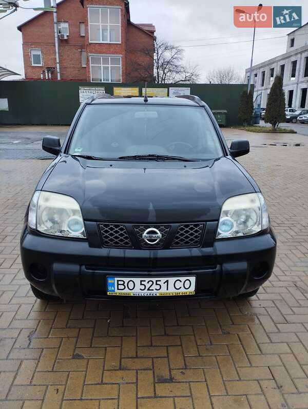 2006 nissan x-trail