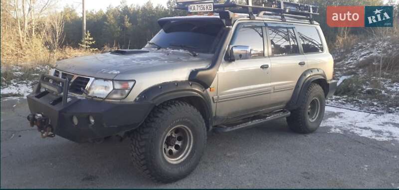 2000 nissan patrol