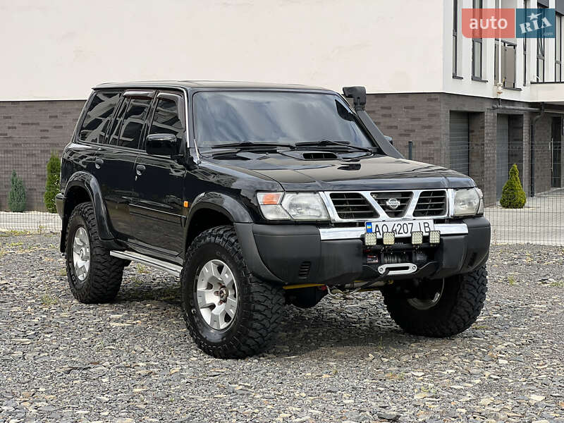 2000 nissan patrol