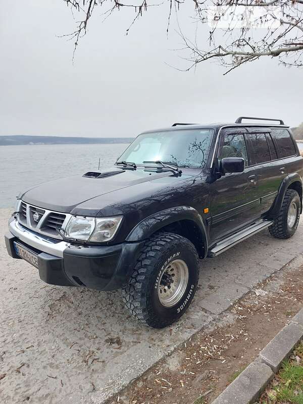 2001 nissan patrol