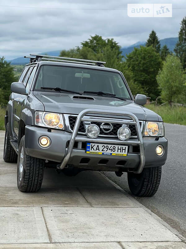 2004 nissan patrol gr