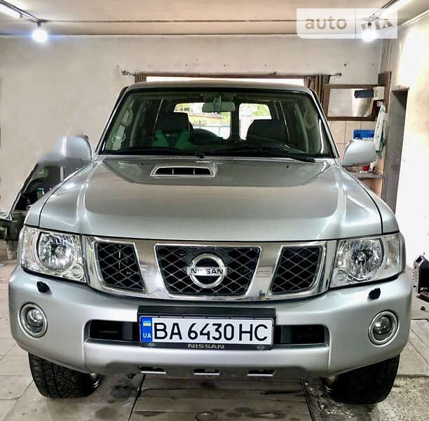 2004 nissan patrol