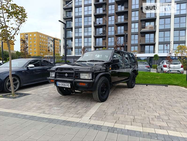 1992 nissan terrano