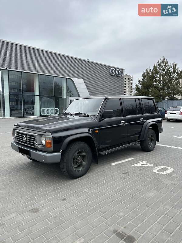 1996 nissan patrol