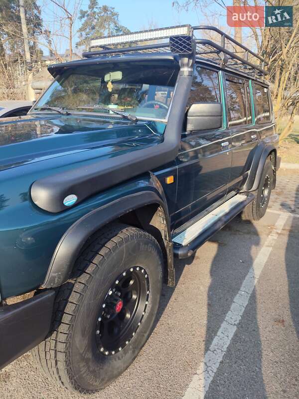 1996 nissan patrol gr