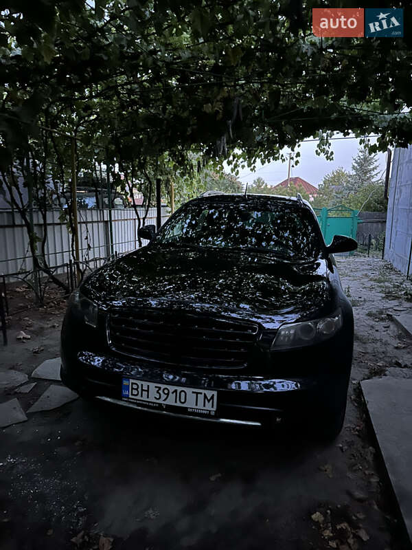 2007 infiniti fx35