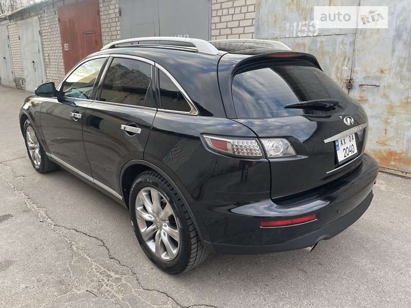 2007 infiniti fx35