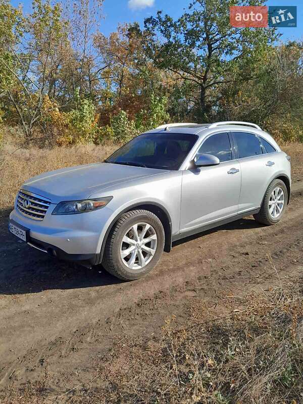 2007 infiniti fx35