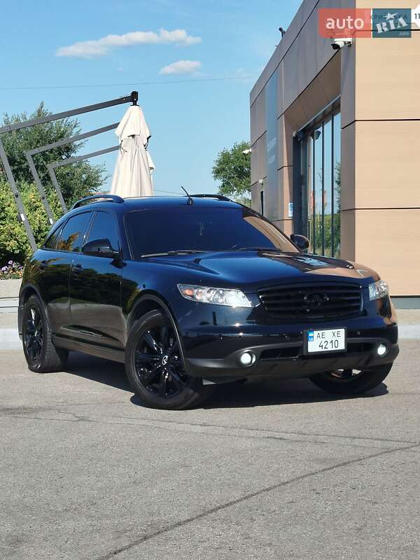 2008 infiniti fx35