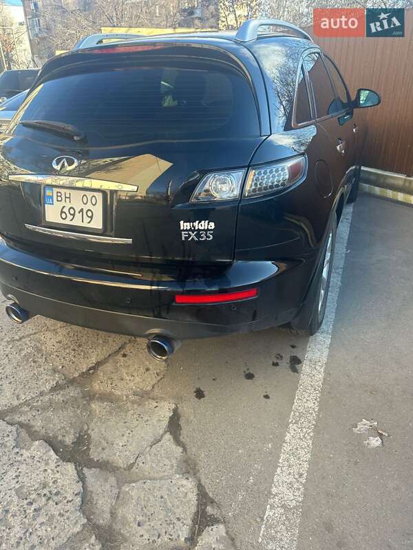2007 infiniti fx35