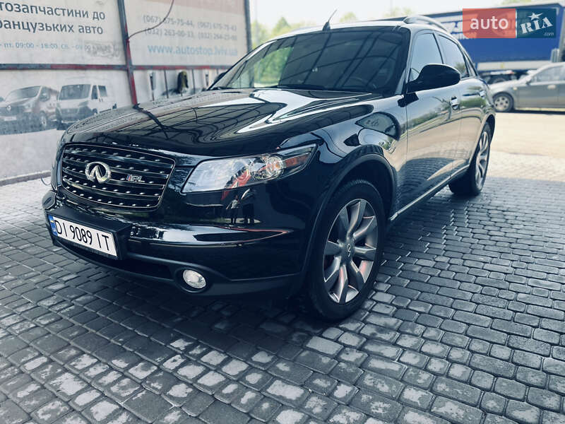 2005 infiniti fx35