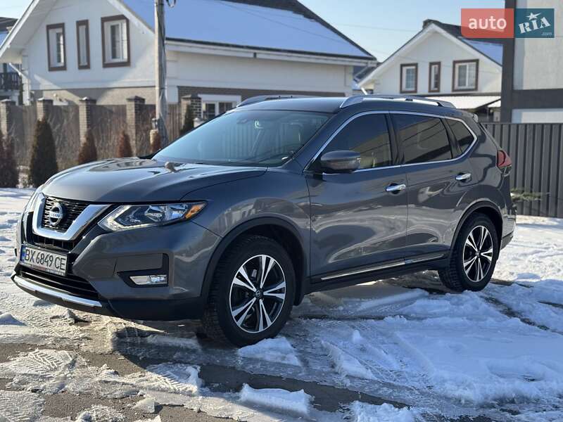 2017 NISSAN Rogue