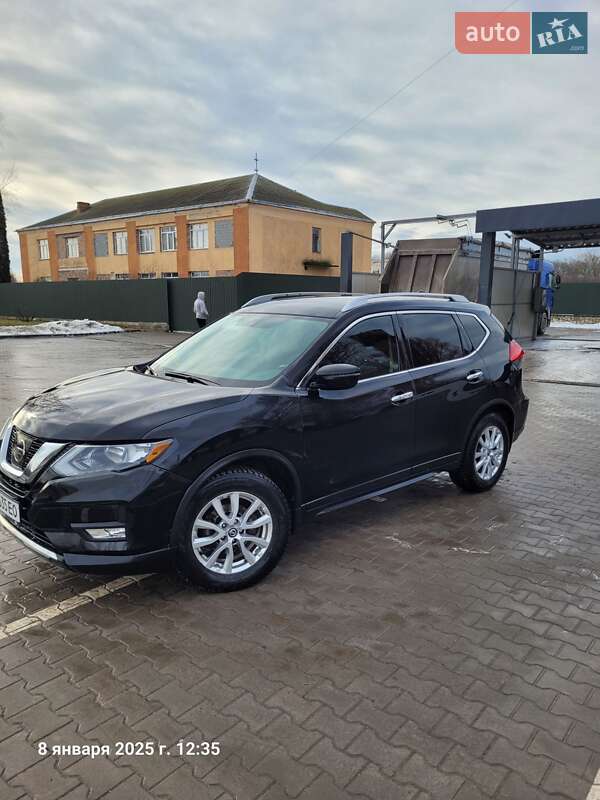 2017 NISSAN Rogue
