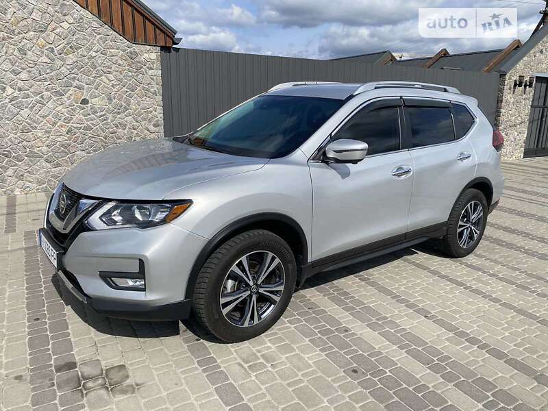 2020 nissan rogue
