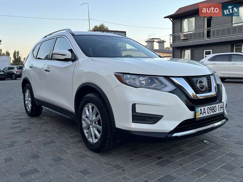 2017 NISSAN Rogue