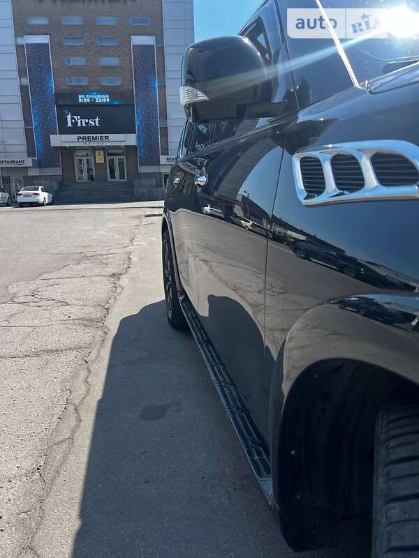 2011 infiniti qx56