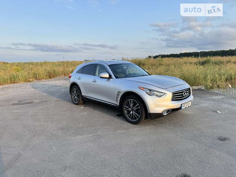 2014 infiniti qx70
