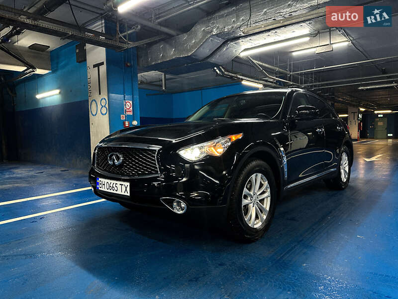 2017 infiniti qx70