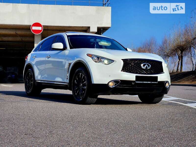2016 infiniti qx70