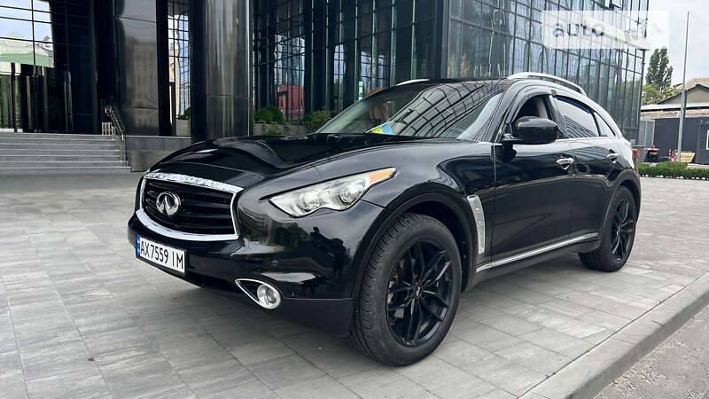 2013 infiniti qx70