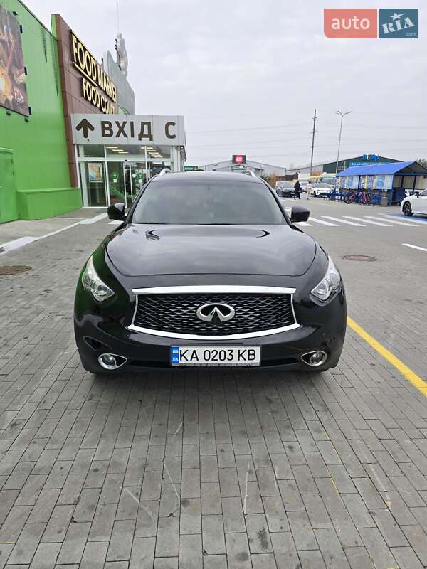 2014 infiniti qx70