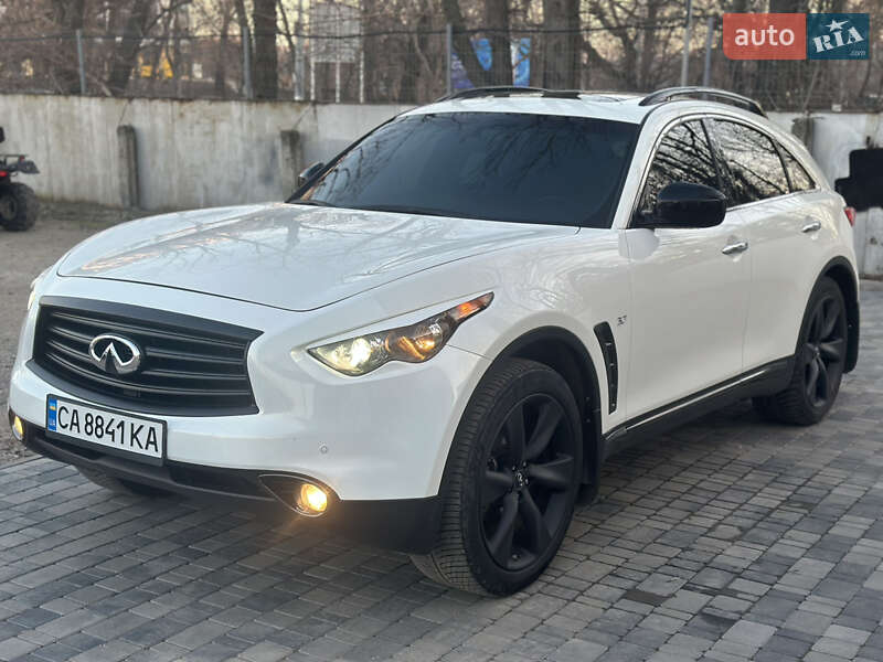 2015 infiniti qx70