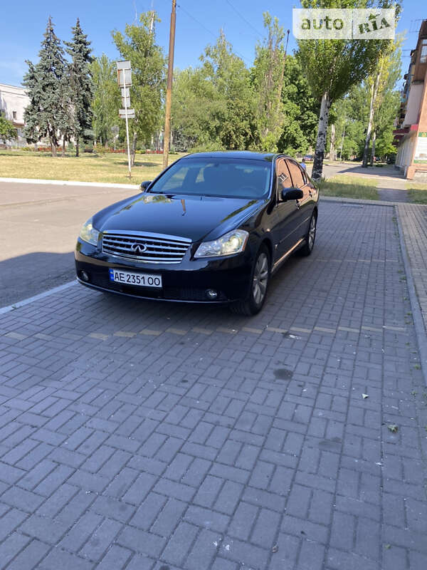 2005 infiniti m35