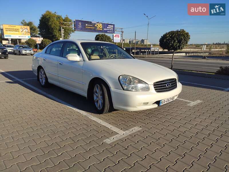 2002 infiniti q45